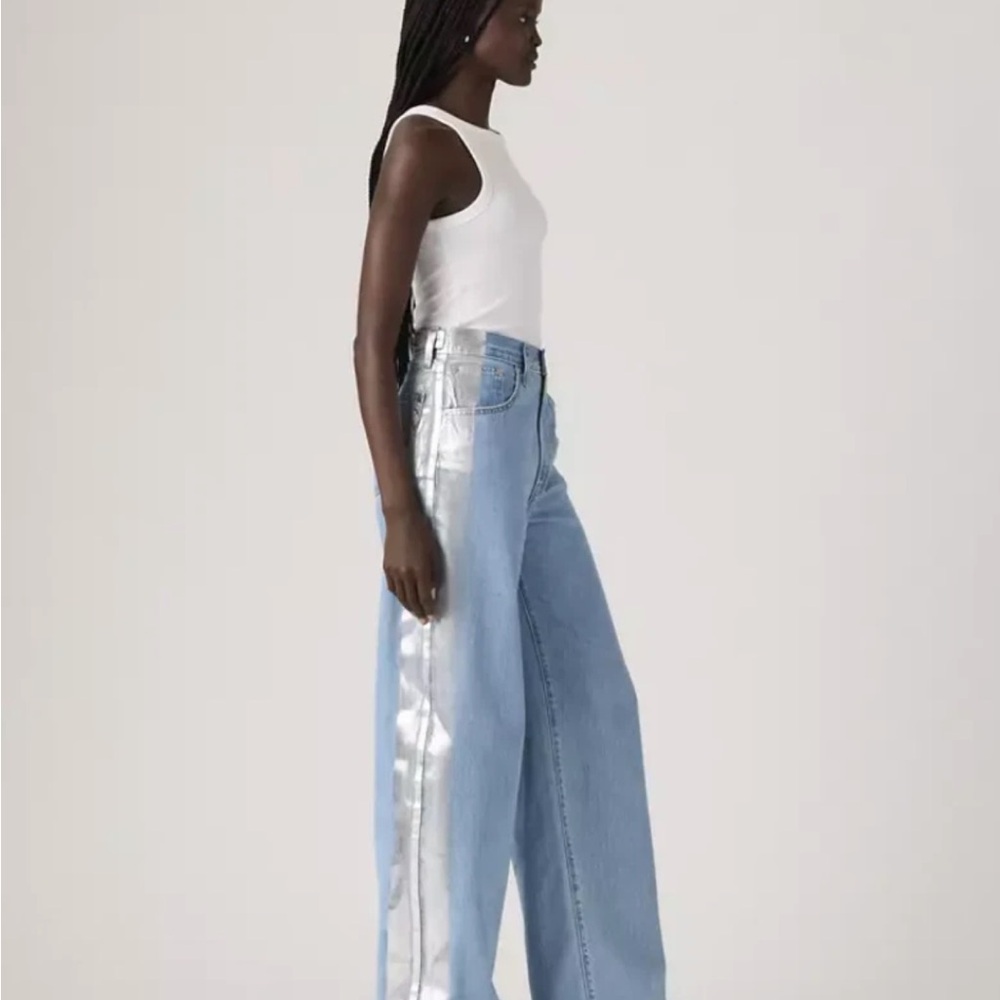 Levi’s Cinch Baggy Jeans
